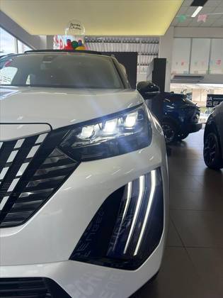 PEUGEOT 2008 1.0 TURBO 200 HYBRID GT CVT
